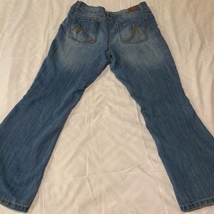 Maurice’s womens jeans size 14 short used